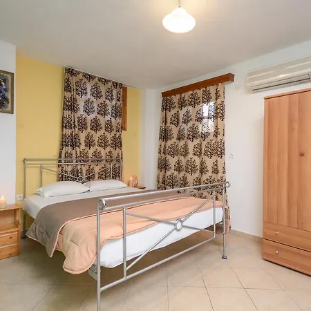 Sofia Dream Lägenhetshotell Agia Anna (Naxos)